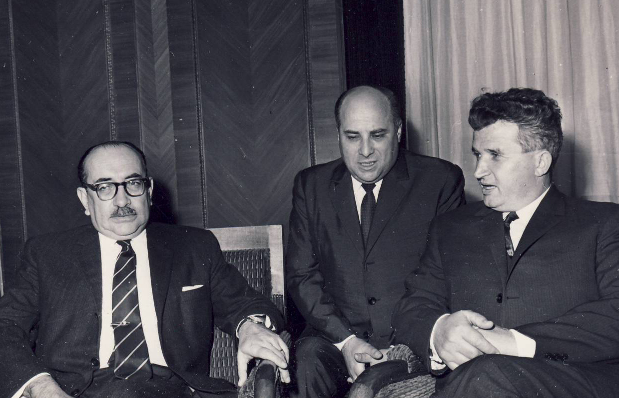 Clodomiro Almeyda y Paul Niculescu Mizil Paul Niculescu Mizil y Clodomiro Almeyda